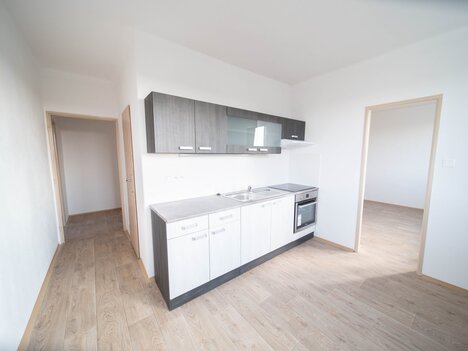 Klidný a moderně zrekonstruovaný byt 3+1 k pronájmu v Dráchově